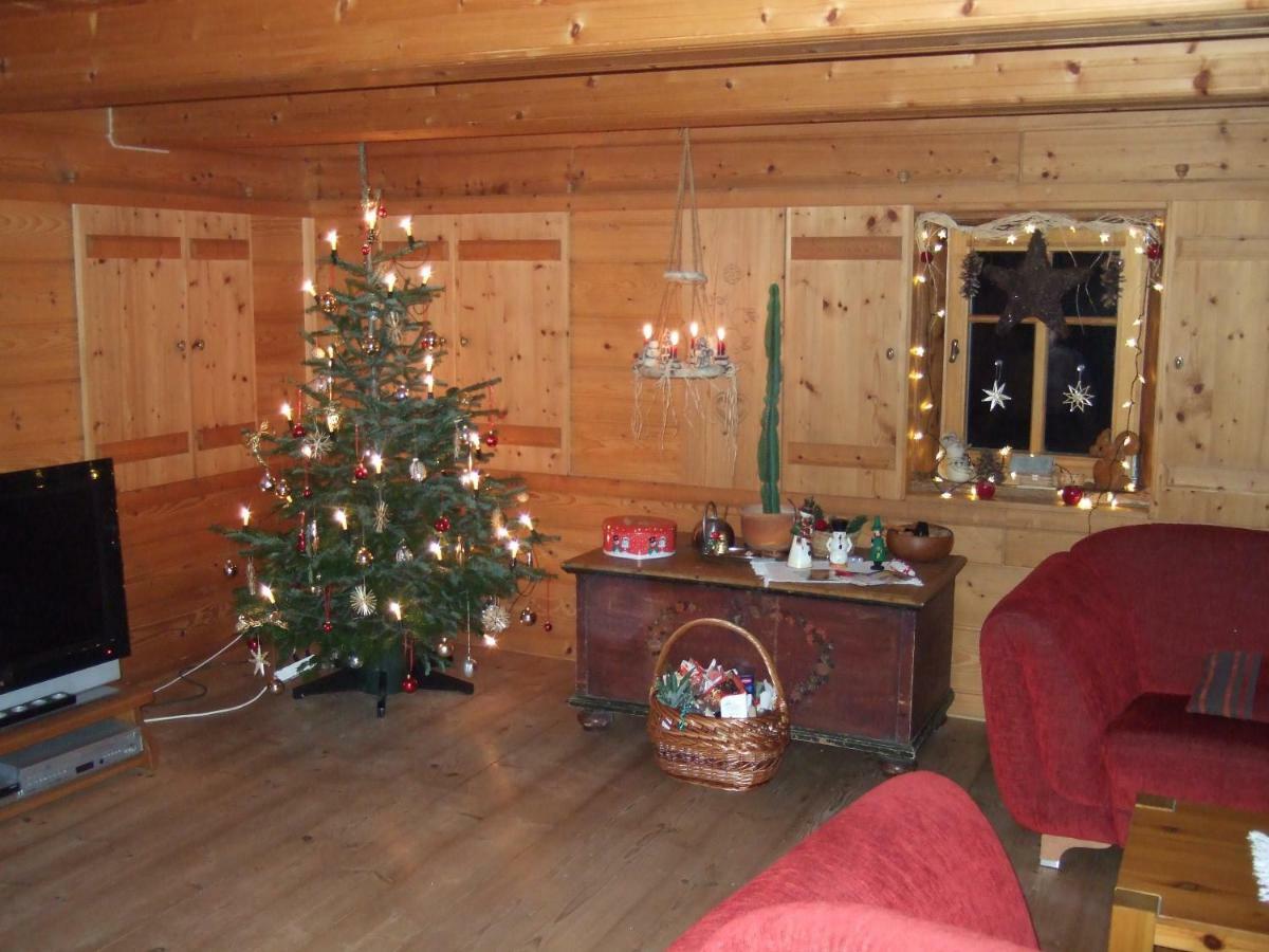 Hockert Apartment *